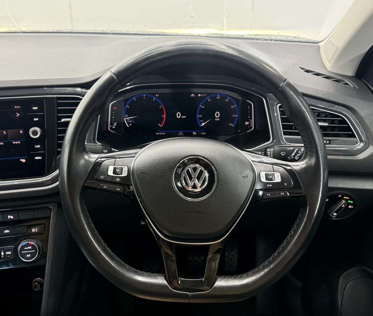 2019 VOLKSWAGEN T-ROC 2019 VOLKSWAGEN T-ROC