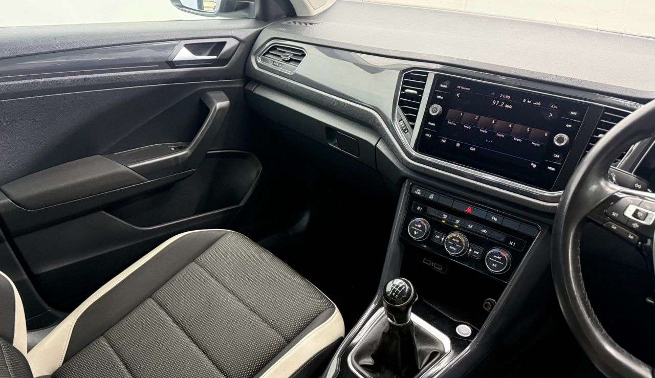 2019 VOLKSWAGEN T-ROC 2019 VOLKSWAGEN T-ROC