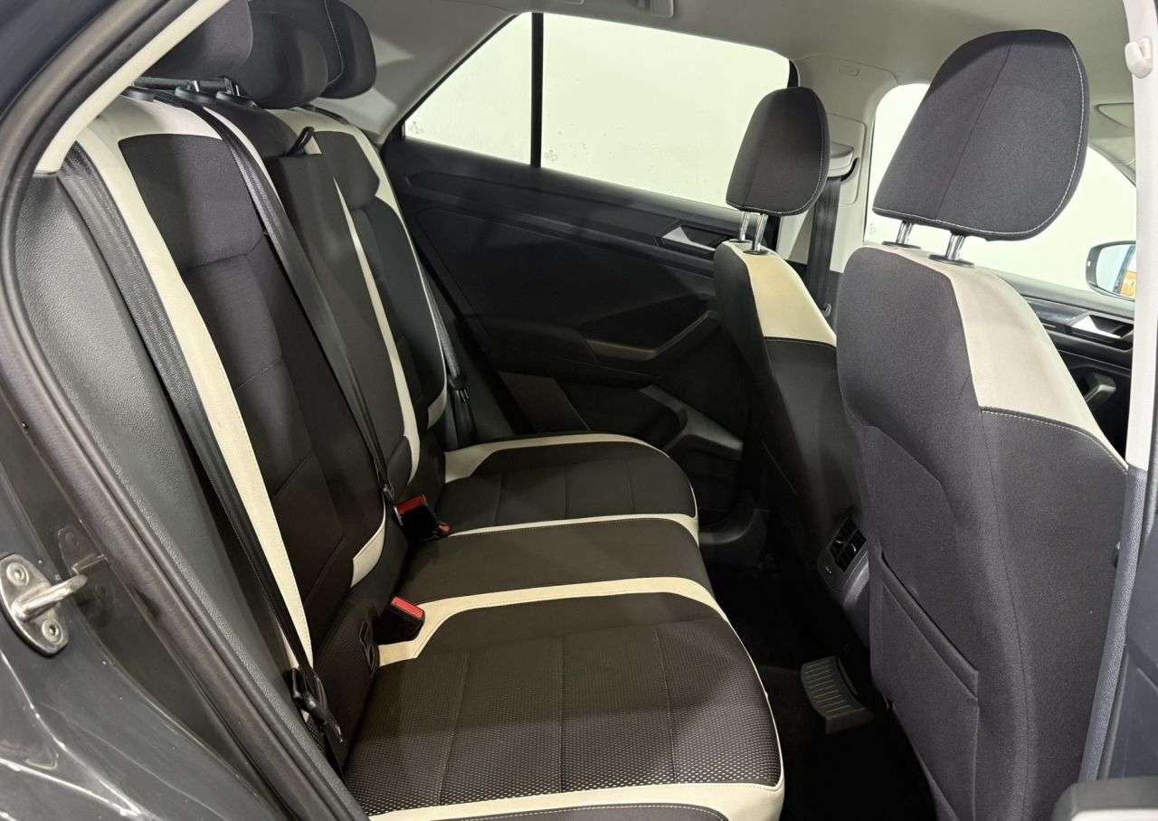 2019 VOLKSWAGEN T-ROC 2019 VOLKSWAGEN T-ROC