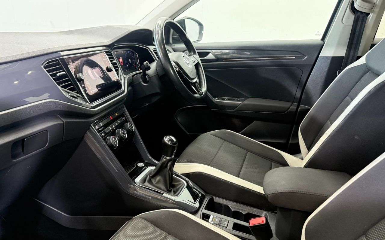 2019 VOLKSWAGEN T-ROC 2019 VOLKSWAGEN T-ROC