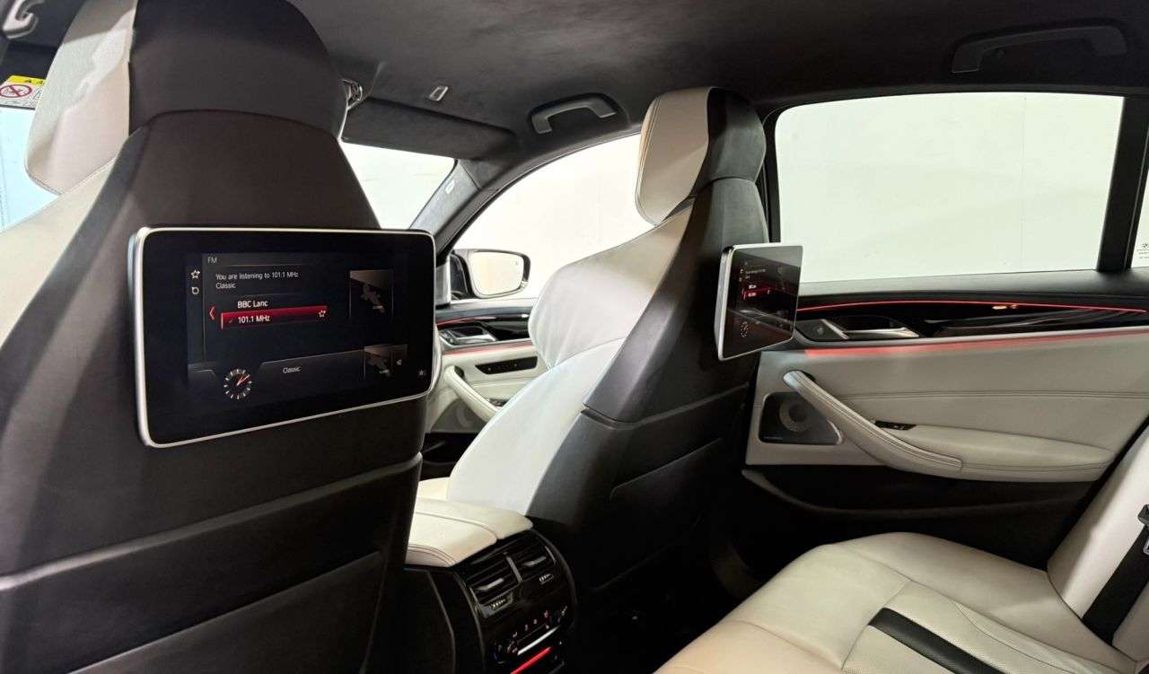 null BMW M5 null BMW M5