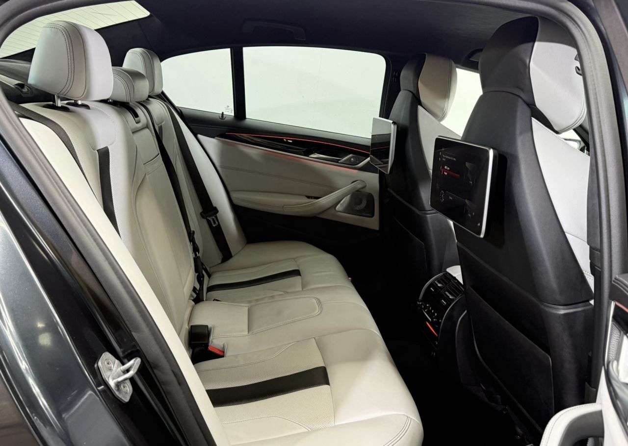 null BMW M5 null BMW M5