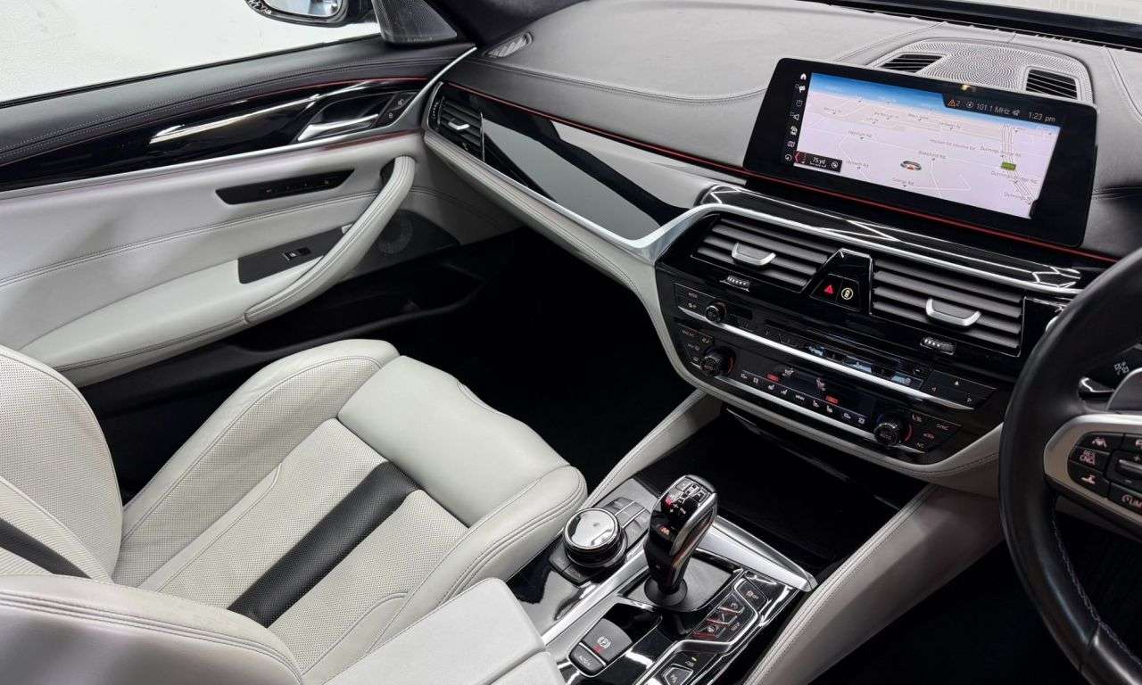 null BMW M5 null BMW M5