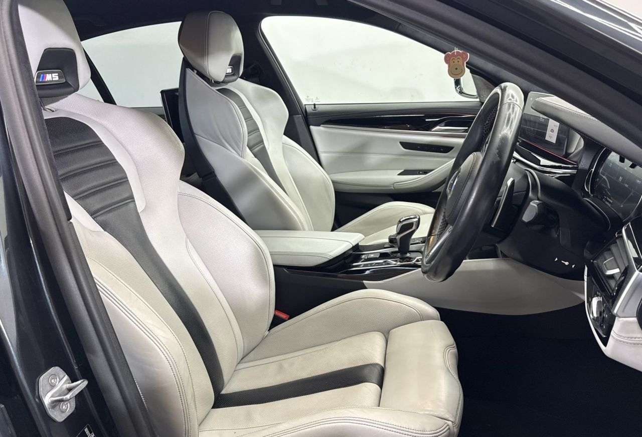 null BMW M5 null BMW M5