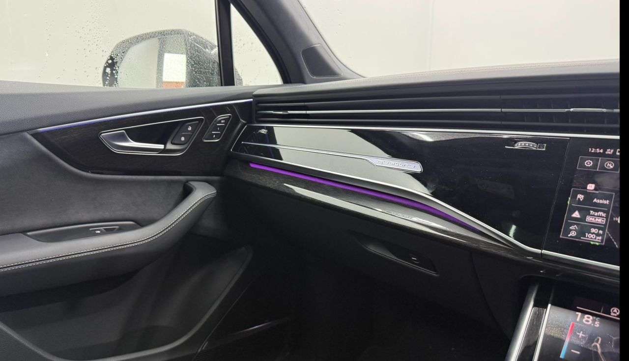 2023 AUDI SQ7 2023 AUDI SQ7