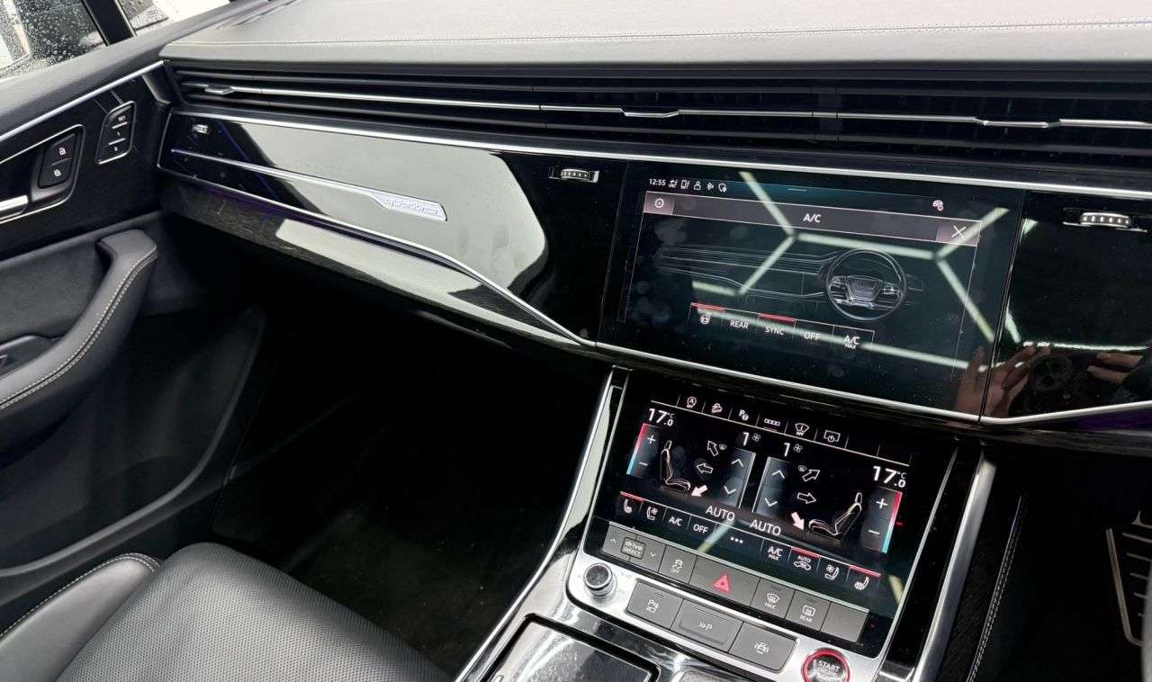 2023 AUDI SQ7 2023 AUDI SQ7