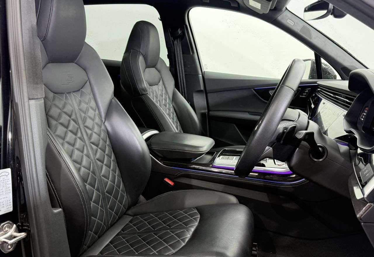 2023 AUDI SQ7 2023 AUDI SQ7