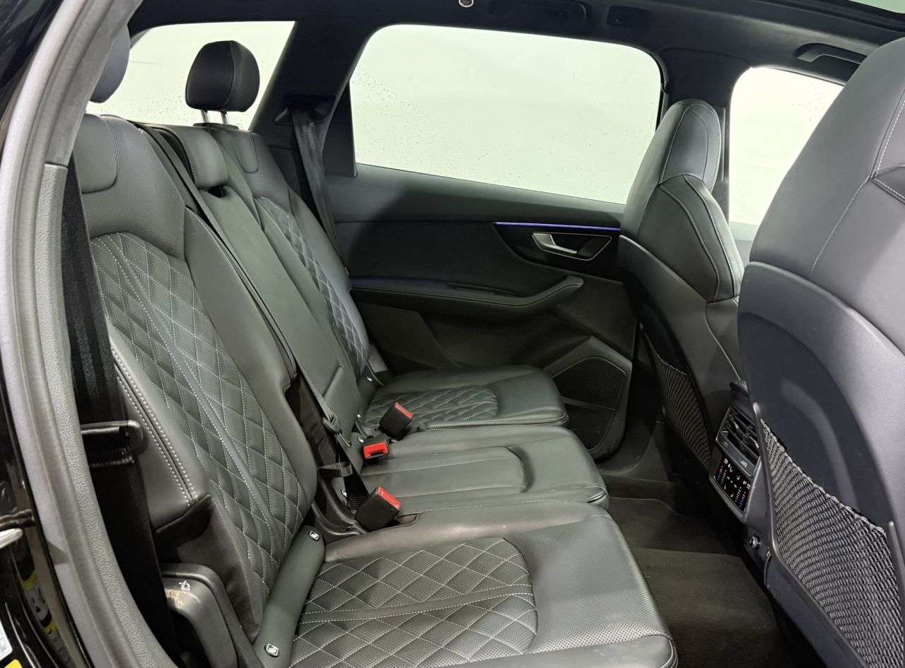 2023 AUDI SQ7 2023 AUDI SQ7