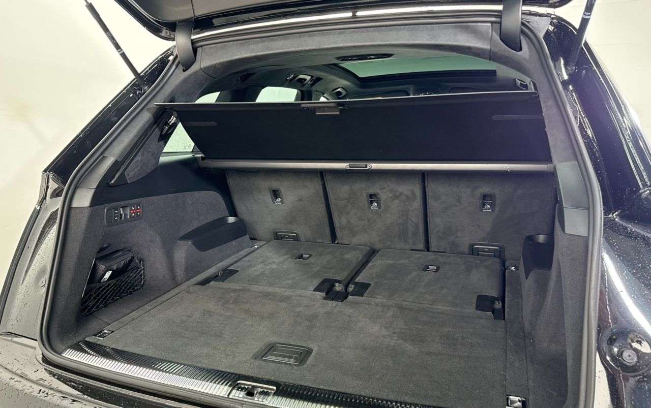 2023 AUDI SQ7 2023 AUDI SQ7