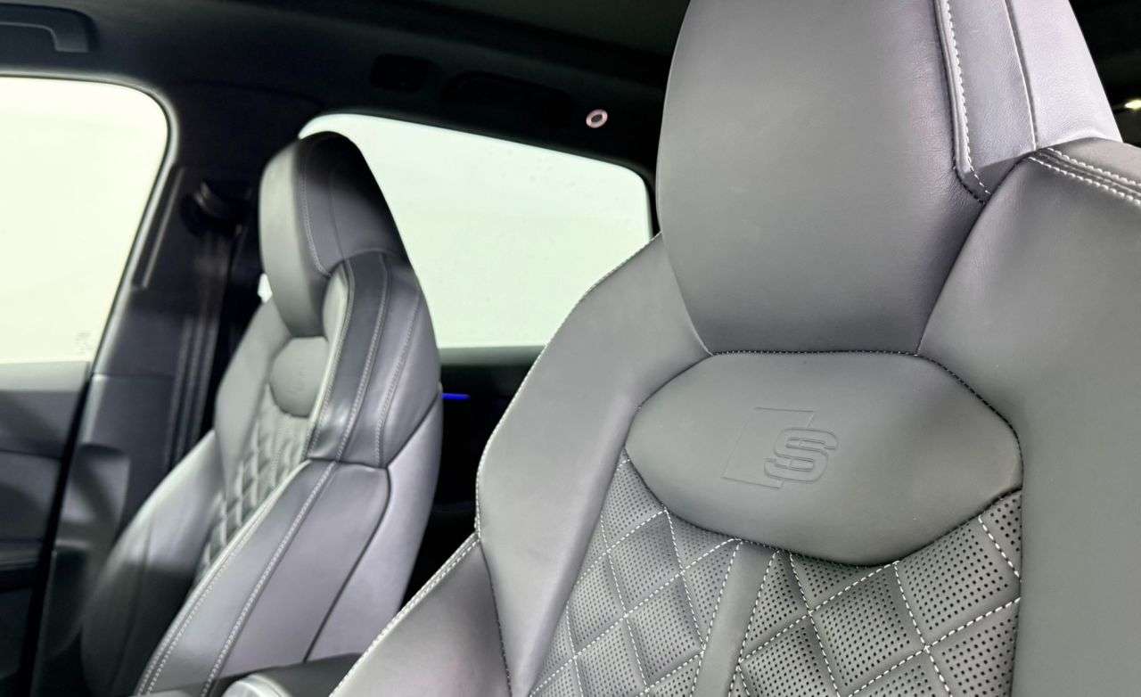 2023 AUDI SQ7 2023 AUDI SQ7