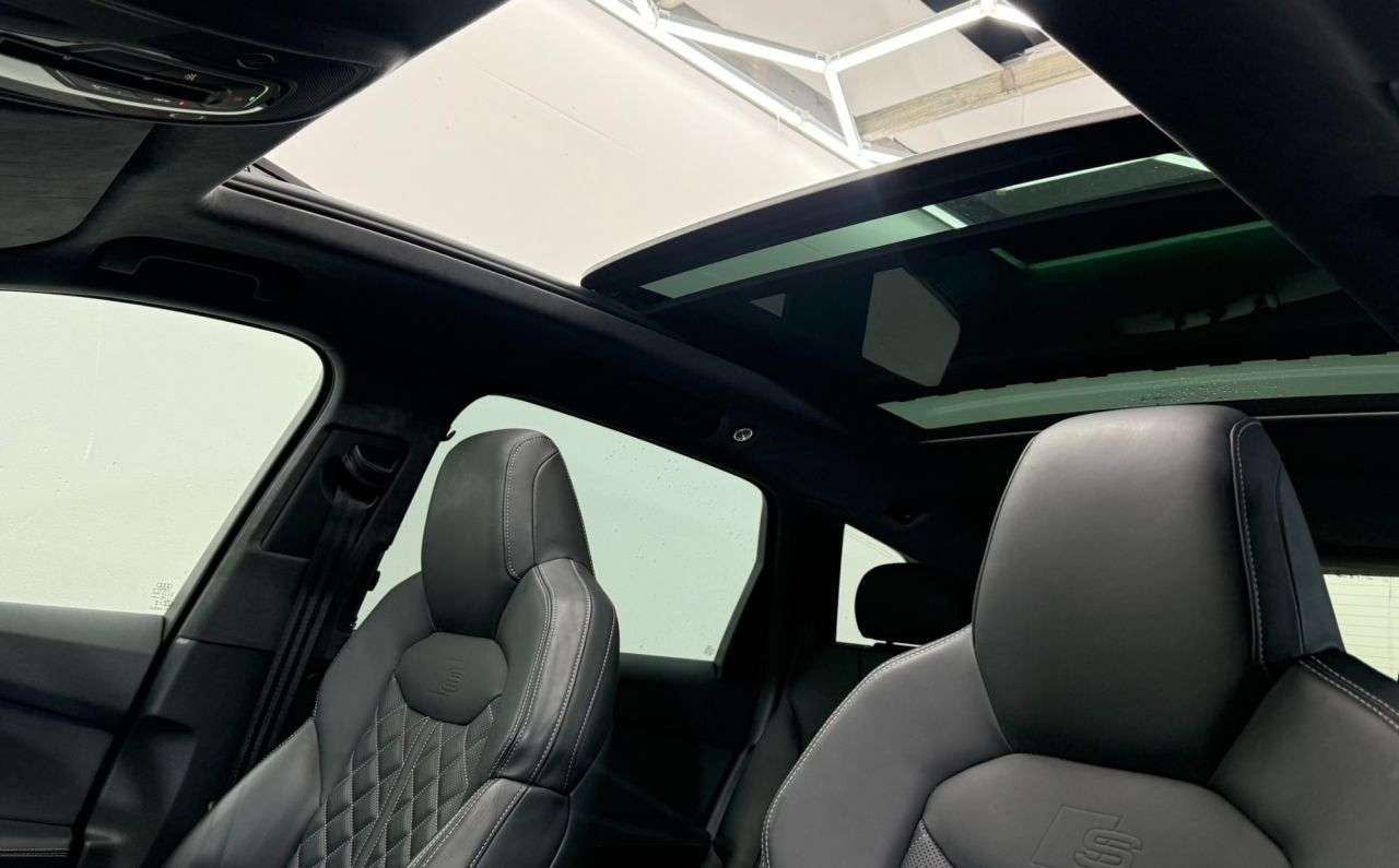 2023 AUDI SQ7 2023 AUDI SQ7