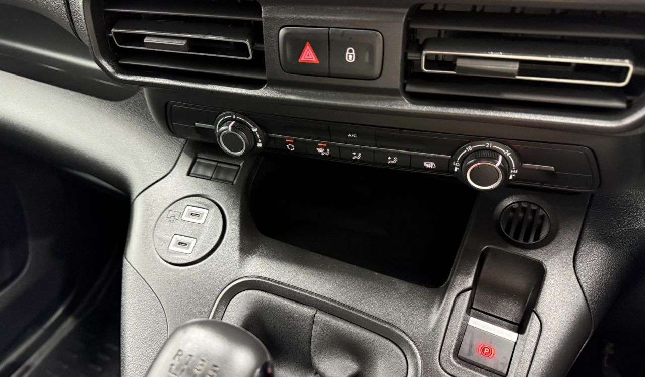 2024 PEUGEOT PARTNER 2024 PEUGEOT PARTNER