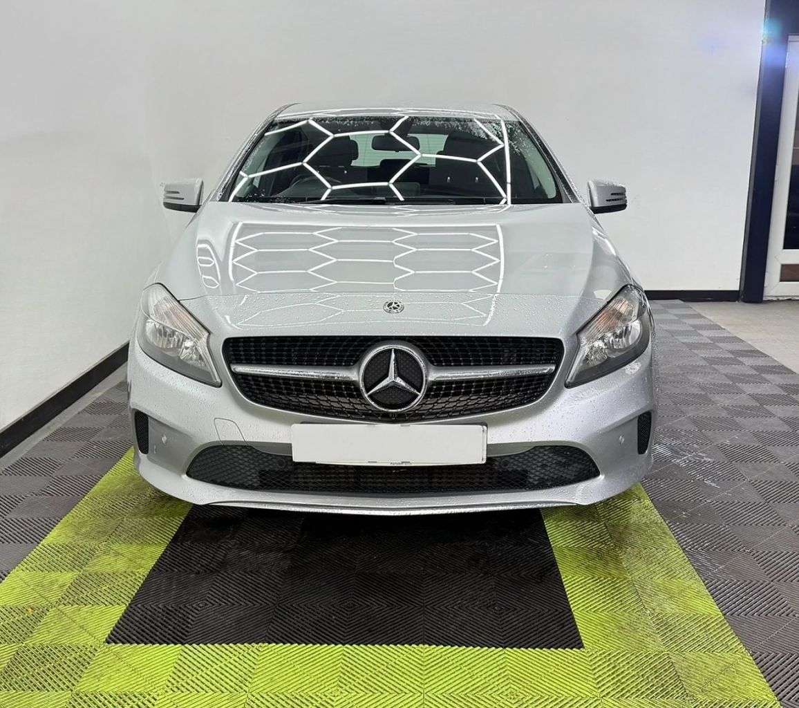 A 2018 MERCEDES-BENZ A-CLASS 1.6 A160 SE (Executive) Hatchback 5dr Petrol Manual Euro 6 (s/s) (102 ps) A 2018 MERCEDES-BENZ A-CLASS 1.6 A160 SE (Executive) Hatchback 5dr Petrol Manual Euro 6 (s/s) (102 ps)