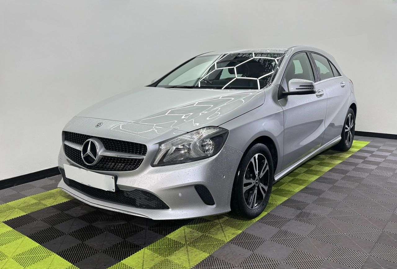A 2018 MERCEDES-BENZ A-CLASS 1.6 A160 SE (Executive) Hatchback 5dr Petrol Manual Euro 6 (s/s) (102 ps) A 2018 MERCEDES-BENZ A-CLASS 1.6 A160 SE (Executive) Hatchback 5dr Petrol Manual Euro 6 (s/s) (102 ps)