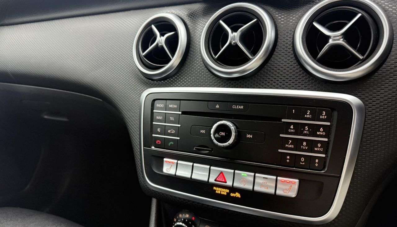 2018 MERCEDES-BENZ A-CLASS 2018 MERCEDES-BENZ A-CLASS