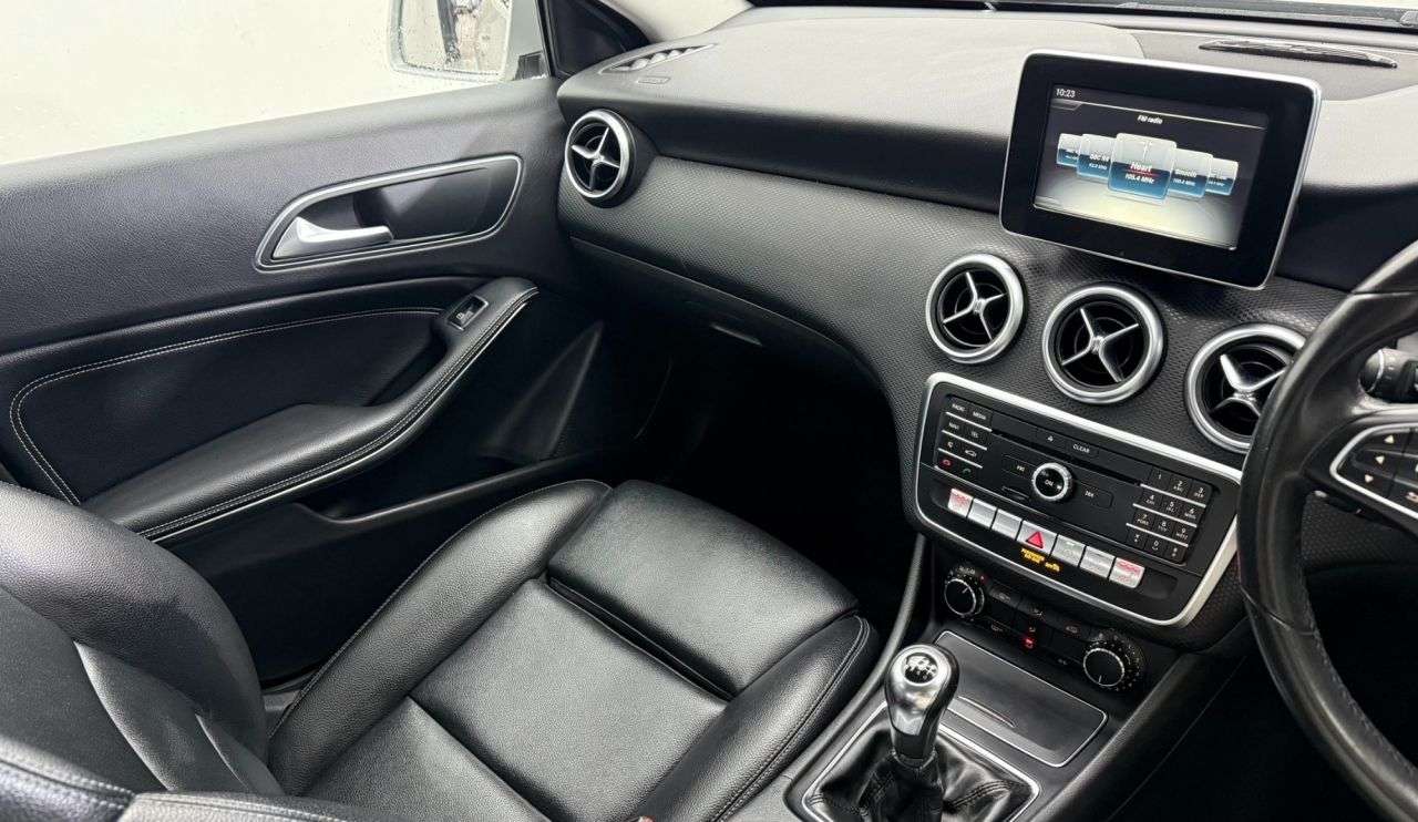 2018 MERCEDES-BENZ A-CLASS 2018 MERCEDES-BENZ A-CLASS