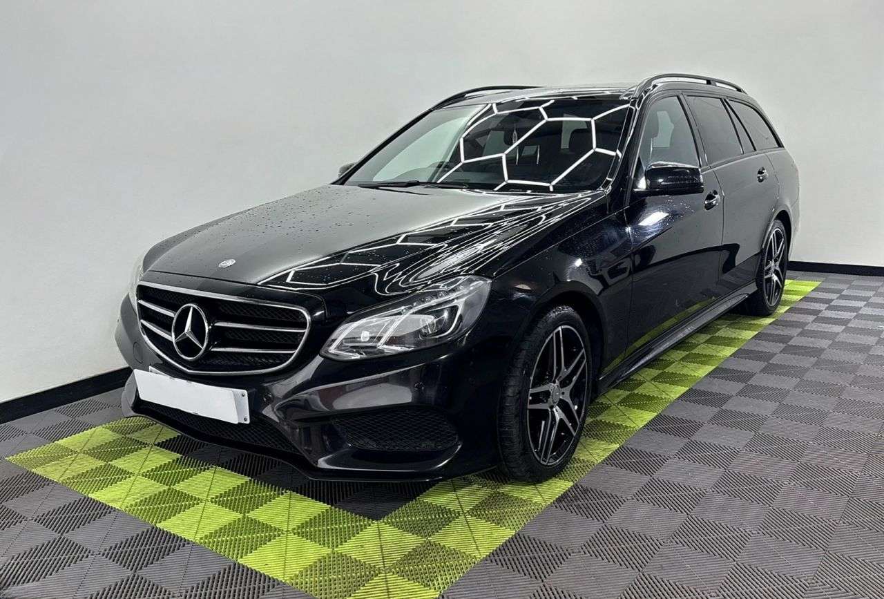 A 2016 MERCEDES-BENZ E-CLASS 2.1 E220 BlueTEC AMG Night Edition (Premium) Estate 5dr Diesel G-Tronic+ Eu A 2016 MERCEDES-BENZ E-CLASS 2.1 E220 BlueTEC AMG Night Edition (Premium) Estate 5dr Diesel G-Tronic+ Eu
