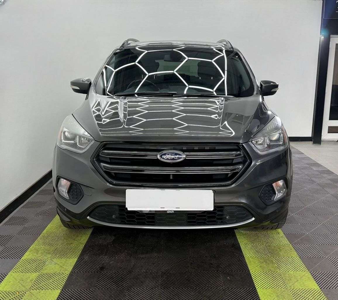 A 2017 FORD KUGA 1.5 TDCi ST-Line SUV 5dr Diesel Manual Euro 6 (s/s) (120 ps) A 2017 FORD KUGA 1.5 TDCi ST-Line SUV 5dr Diesel Manual Euro 6 (s/s) (120 ps)