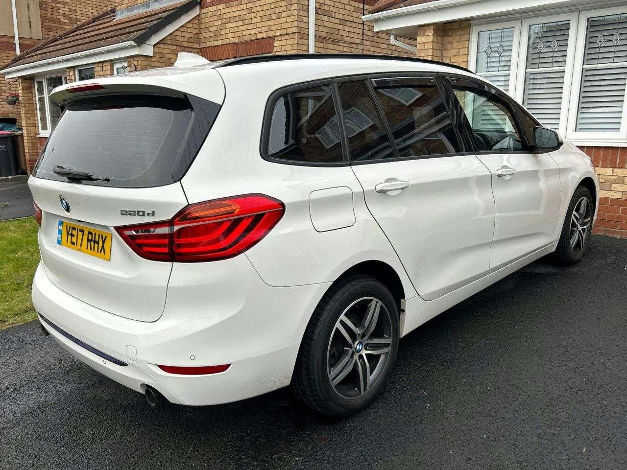 A 2017 BMW 2 SERIES GRAN TOURER 2.0 220d Sport MPV 5dr Diesel Manual Euro 6 (s/s) (190 ps) A 2017 BMW 2 SERIES GRAN TOURER 2.0 220d Sport MPV 5dr Diesel Manual Euro 6 (s/s) (190 ps)