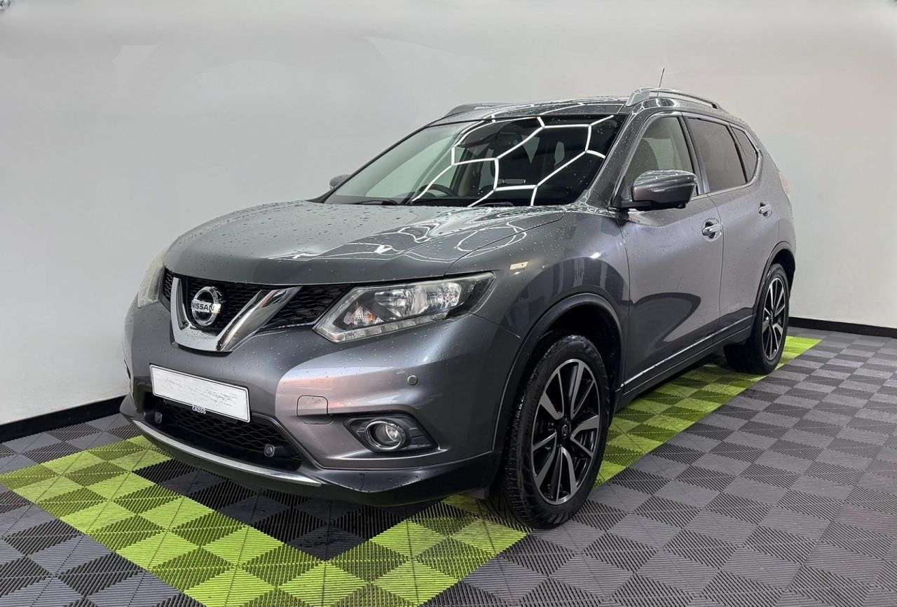 A 2017 NISSAN X-TRAIL N-VISION DCI A 2017 NISSAN X-TRAIL N-VISION DCI