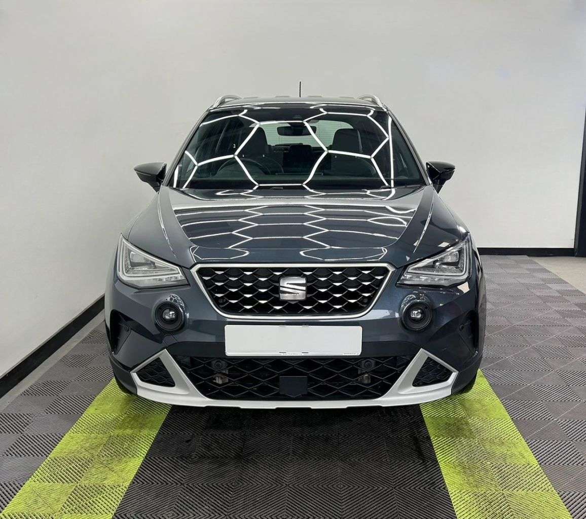 A 2021 SEAT ARONA 1.0 TSI XPERIENCE Lux SUV 5dr Petrol DSG Euro 6 (s/s) (110 ps) A 2021 SEAT ARONA 1.0 TSI XPERIENCE Lux SUV 5dr Petrol DSG Euro 6 (s/s) (110 ps)