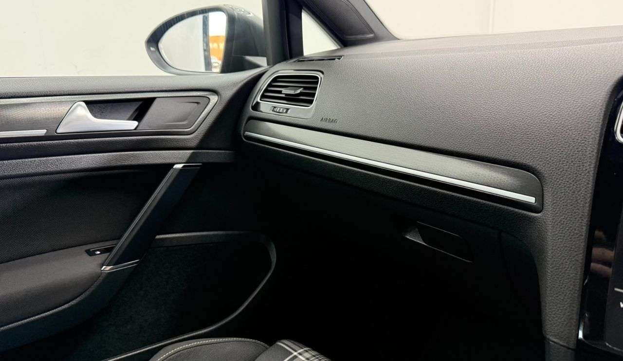2018 VOLKSWAGEN GOLF 2018 VOLKSWAGEN GOLF