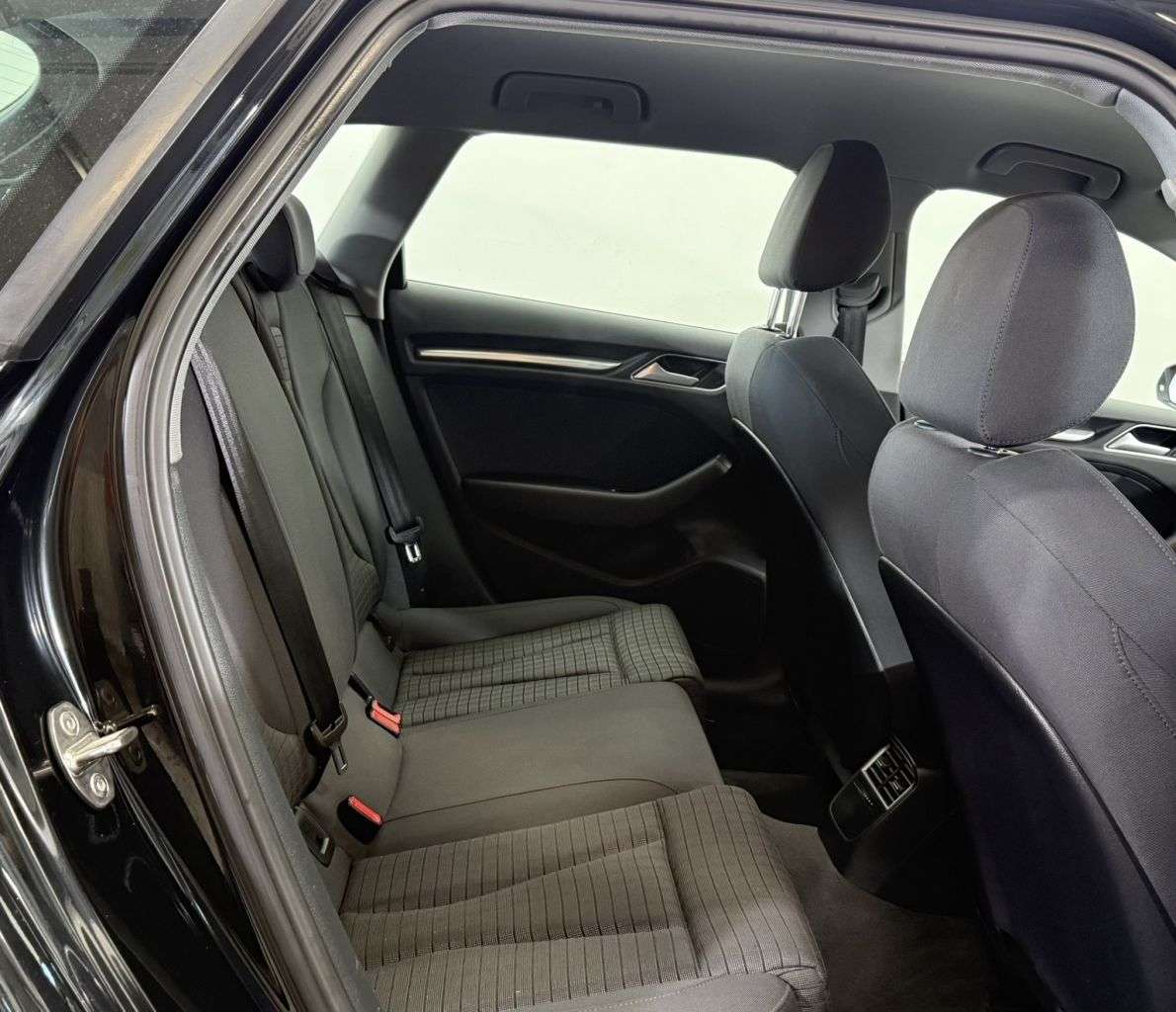 2016 AUDI A3 2016 AUDI A3