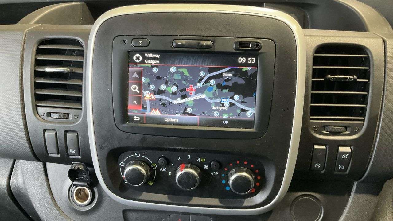A 2021 RENAULT TRAFIC 2.0 dCi ENERGY 28 Business+ Panel Van 5dr Diesel Manual SWB Standard Roof E A 2021 RENAULT TRAFIC 2.0 dCi ENERGY 28 Business+ Panel Van 5dr Diesel Manual SWB Standard Roof E