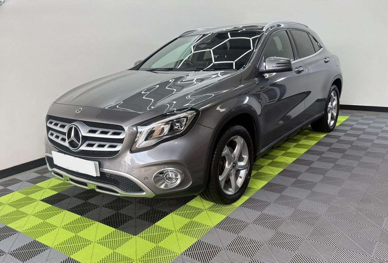 A 2017 MERCEDES-BENZ GLA 2.1 GLA200d Sport (Premium Plus) SUV 5dr Diesel 7G-DCT Euro 6 (s/s) (136 ps A 2017 MERCEDES-BENZ GLA 2.1 GLA200d Sport (Premium Plus) SUV 5dr Diesel 7G-DCT Euro 6 (s/s) (136 ps
