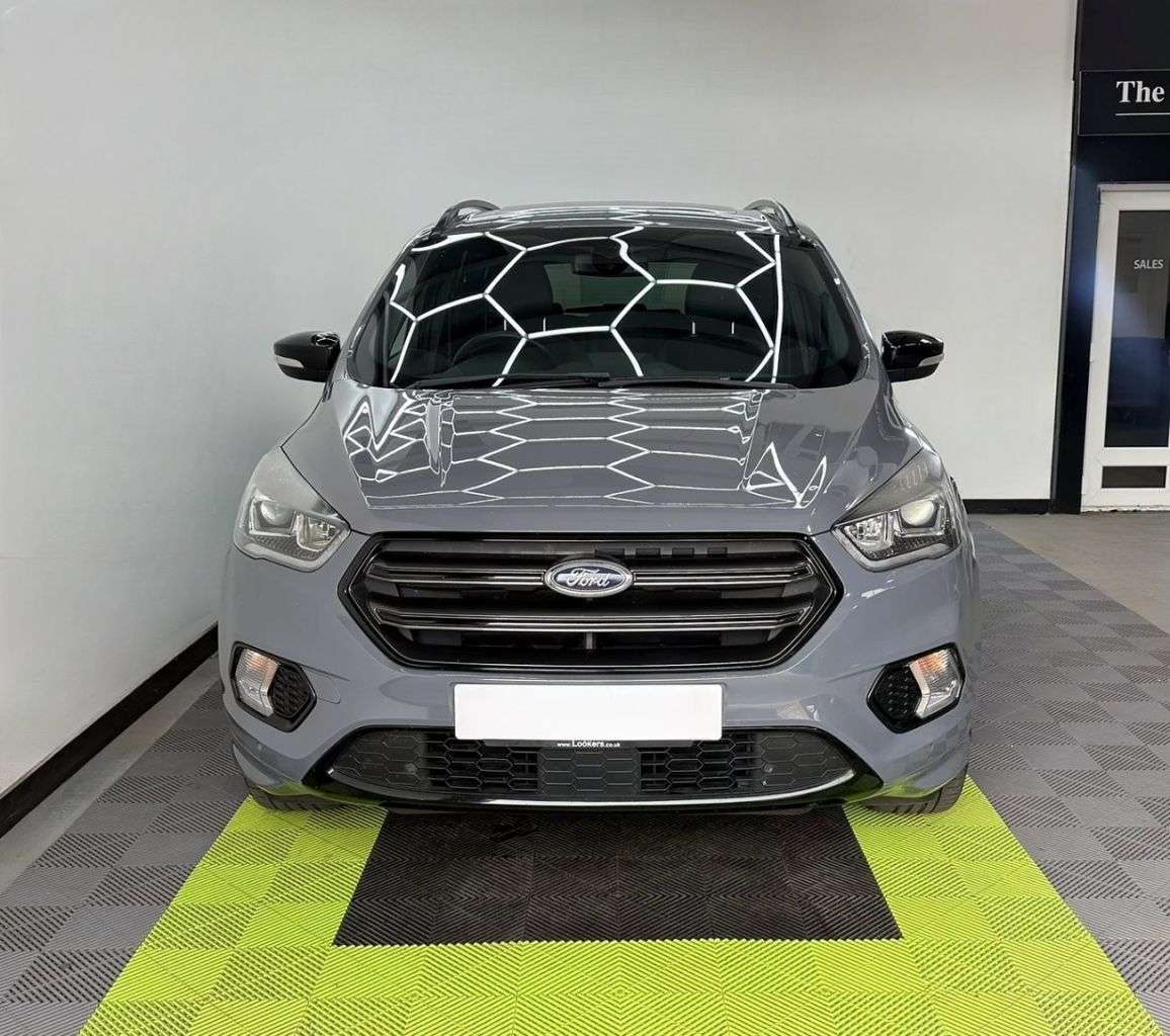 A 2019 FORD KUGA 2.0 TDCi EcoBlue ST-Line Edition SUV 5dr Diesel Powershift Euro 6 (120 ps) A 2019 FORD KUGA 2.0 TDCi EcoBlue ST-Line Edition SUV 5dr Diesel Powershift Euro 6 (120 ps)