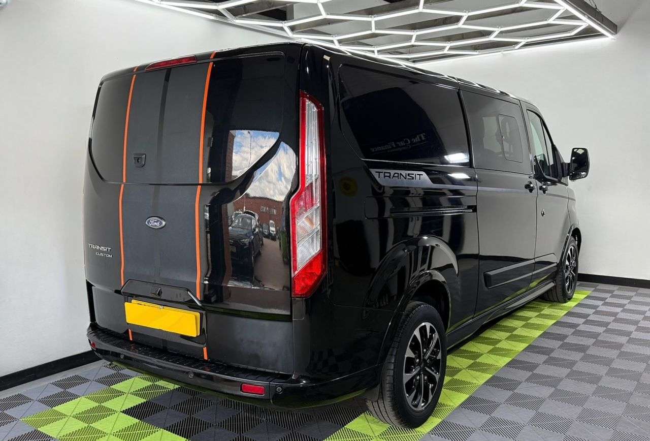 A 2022 FORD TRANSIT CUSTOM 2.0 310 EcoBlue Sport Panel Van 5dr Diesel Manual L1 H1 Euro 6 (s/s) (170 p A 2022 FORD TRANSIT CUSTOM 2.0 310 EcoBlue Sport Panel Van 5dr Diesel Manual L1 H1 Euro 6 (s/s) (170 p