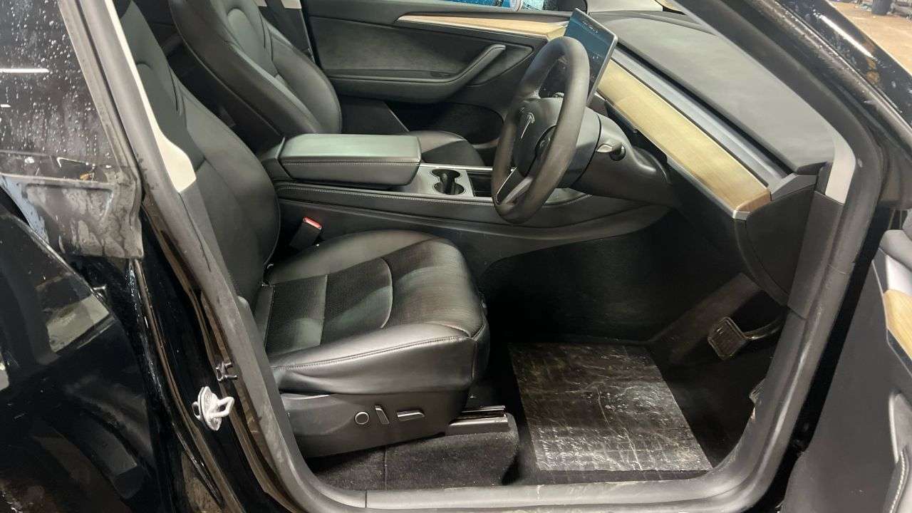 2023 TESLA MODEL Y 2023 TESLA MODEL Y