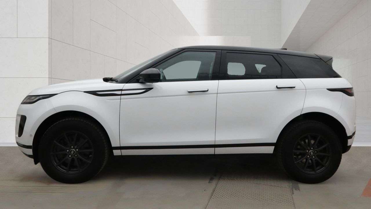 A 2020 LAND ROVER RANGE ROVER EVOQUE STANDARD A 2020 LAND ROVER RANGE ROVER EVOQUE STANDARD