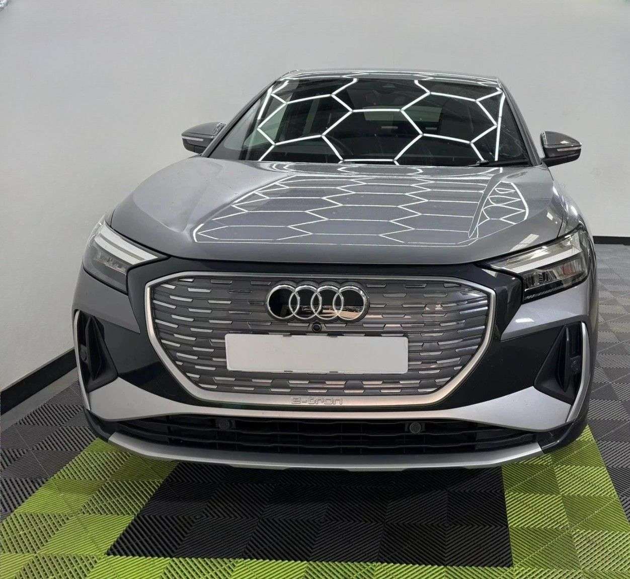 A 2023 AUDI Q4 E-TRON 40 S line Sportback 5dr Electric Auto 82kWh (204 ps) A 2023 AUDI Q4 E-TRON 40 S line Sportback 5dr Electric Auto 82kWh (204 ps)