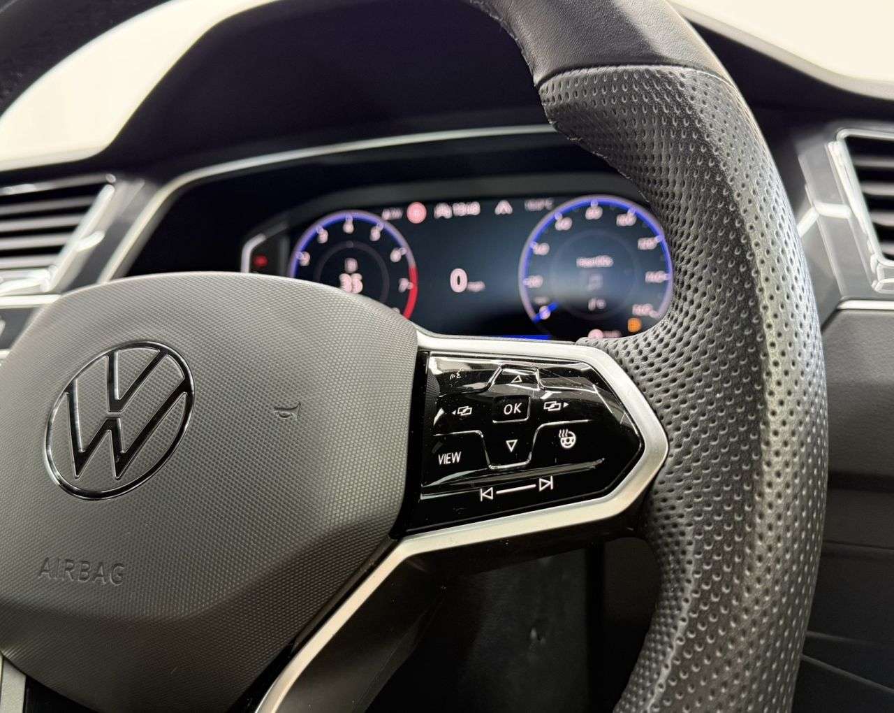 2021 VOLKSWAGEN TIGUAN 2021 VOLKSWAGEN TIGUAN