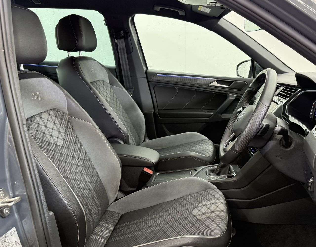 2021 VOLKSWAGEN TIGUAN 2021 VOLKSWAGEN TIGUAN