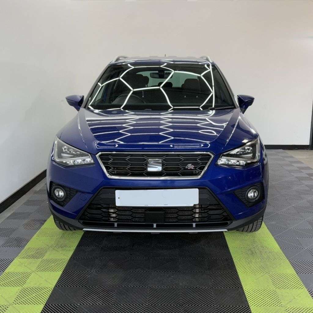 A 2019 SEAT ARONA 1.6 TDI FR SUV 5dr Diesel Manual Euro 6 (s/s) (115 ps) A 2019 SEAT ARONA 1.6 TDI FR SUV 5dr Diesel Manual Euro 6 (s/s) (115 ps)