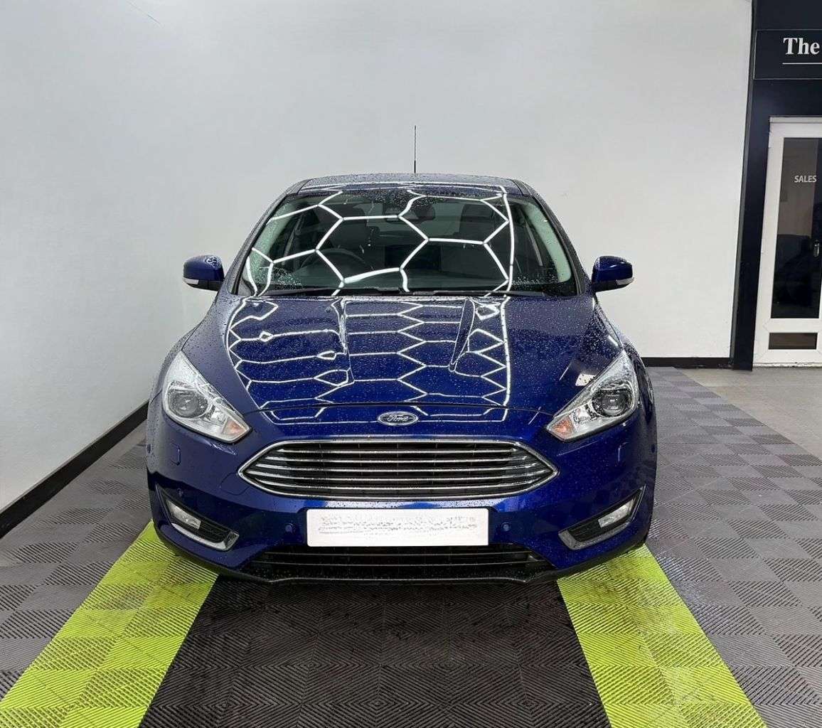 A 2015 FORD FOCUS 1.5 TDCi Titanium X Hatchback 5dr Diesel Manual Euro 6 (s/s) (120 ps) A 2015 FORD FOCUS 1.5 TDCi Titanium X Hatchback 5dr Diesel Manual Euro 6 (s/s) (120 ps)