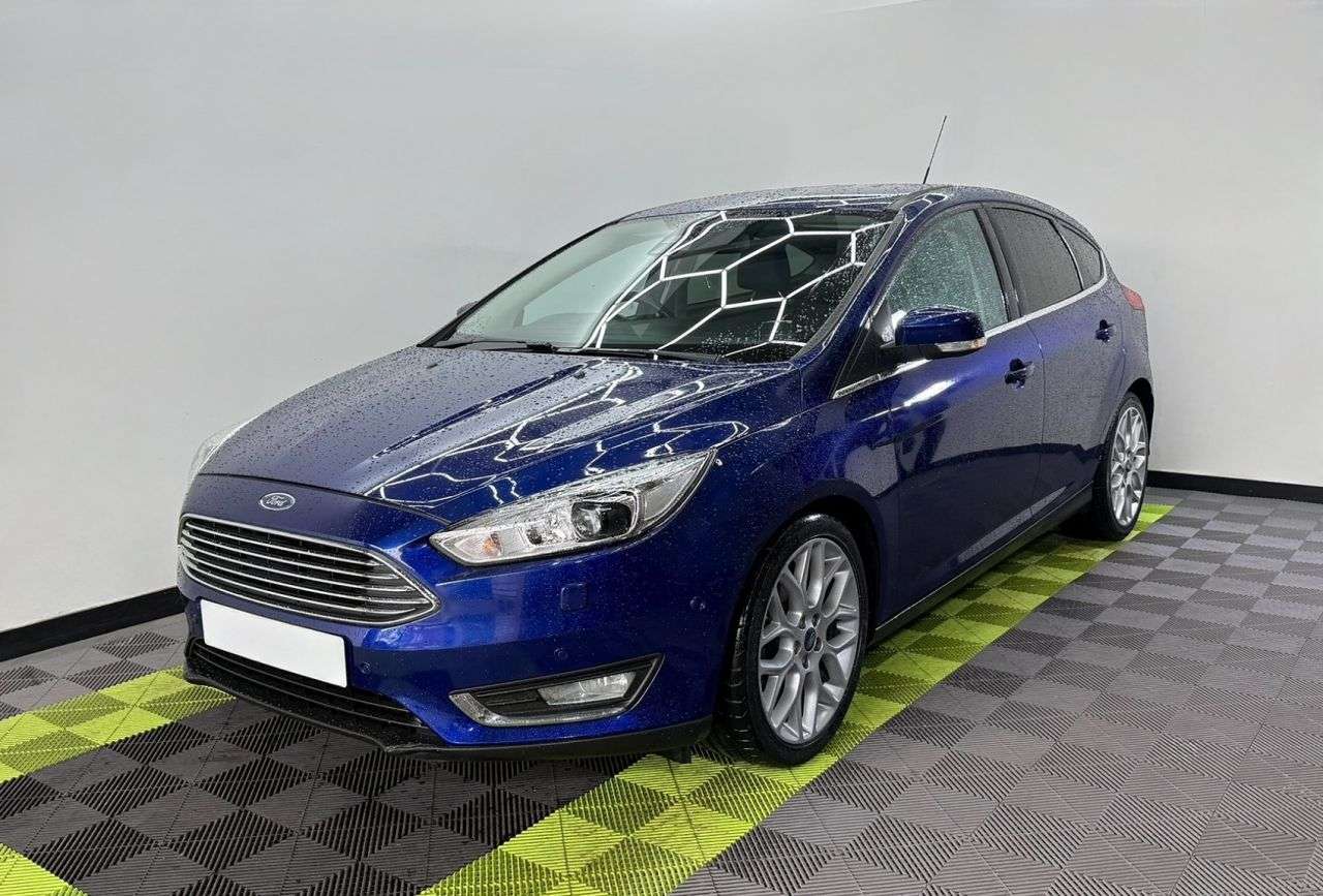A 2015 FORD FOCUS 1.5 TDCi Titanium X Hatchback 5dr Diesel Manual Euro 6 (s/s) (120 ps) A 2015 FORD FOCUS 1.5 TDCi Titanium X Hatchback 5dr Diesel Manual Euro 6 (s/s) (120 ps)