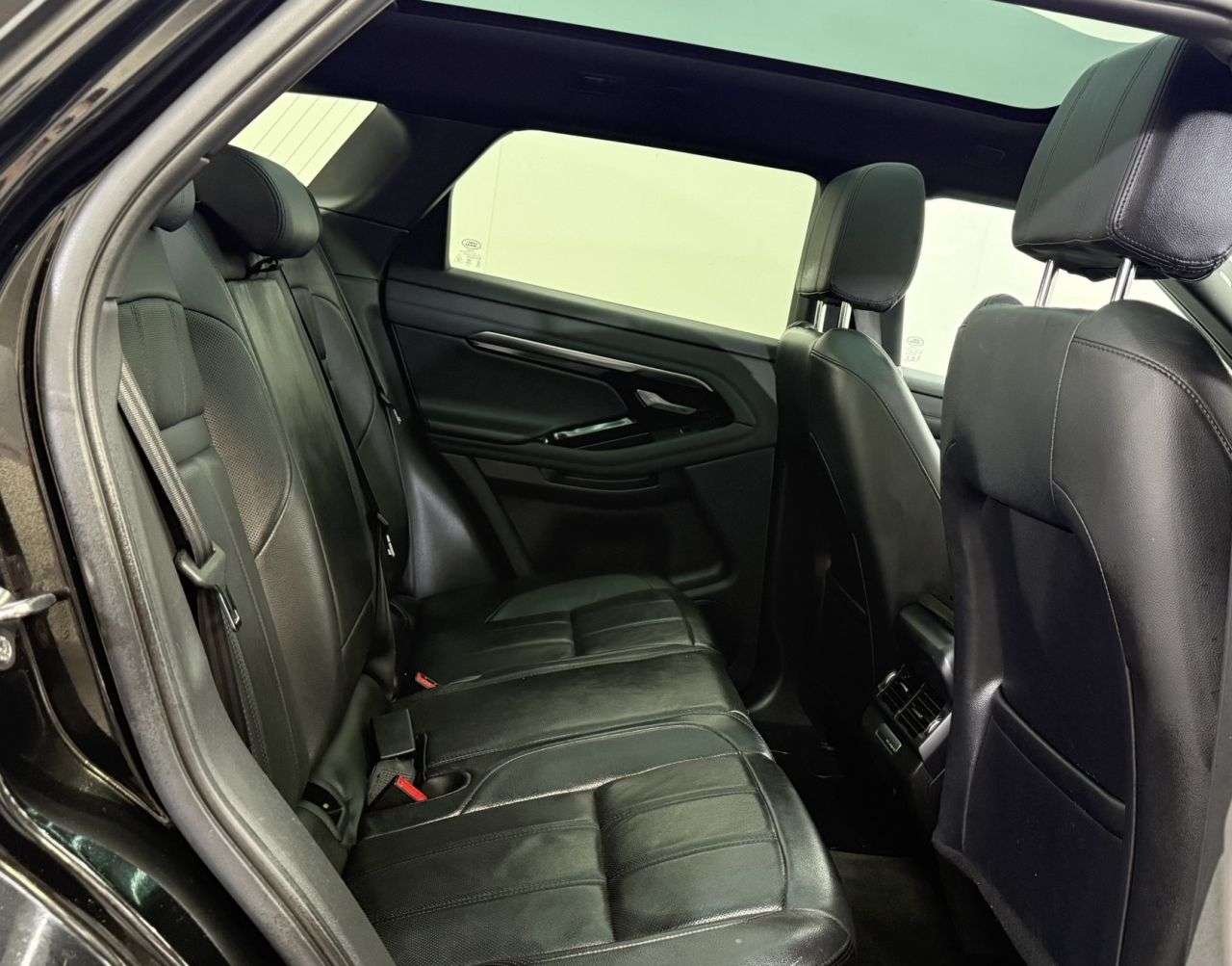 2019 LAND ROVER RANGE ROVER EVOQUE 2019 LAND ROVER RANGE ROVER EVOQUE