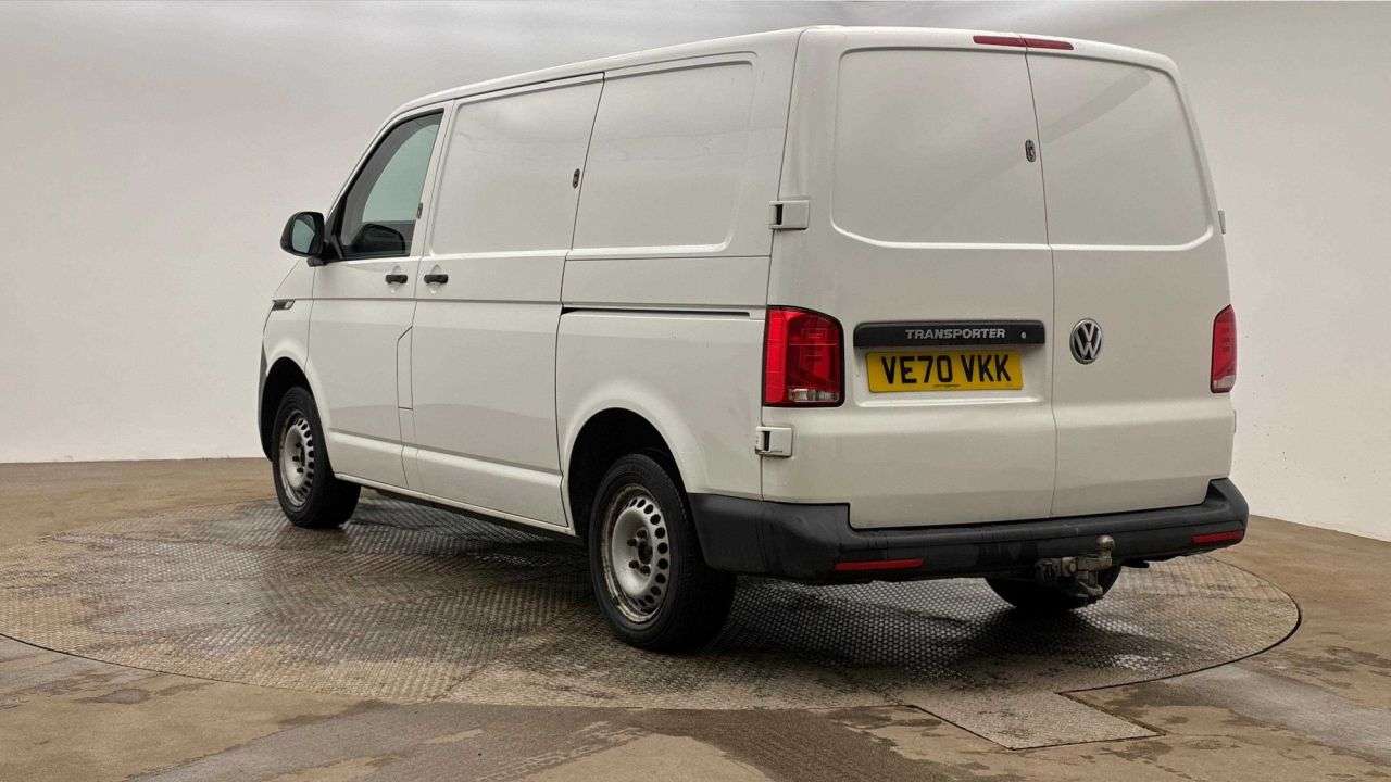 A 2021 VOLKSWAGEN TRANSPORTER 2.0 TDI T30 Startline Panel Van 5dr Diesel Manual FWD SWB Euro 6 (s/s) (110 A 2021 VOLKSWAGEN TRANSPORTER 2.0 TDI T30 Startline Panel Van 5dr Diesel Manual FWD SWB Euro 6 (s/s) (110