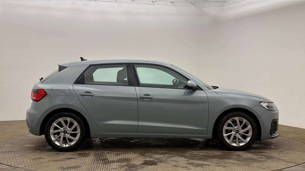 A 2022 AUDI A1 1.0 TFSI 25 Sport Sportback 5dr Petrol Manual Euro 6 (s/s) (95 ps) A 2022 AUDI A1 1.0 TFSI 25 Sport Sportback 5dr Petrol Manual Euro 6 (s/s) (95 ps)