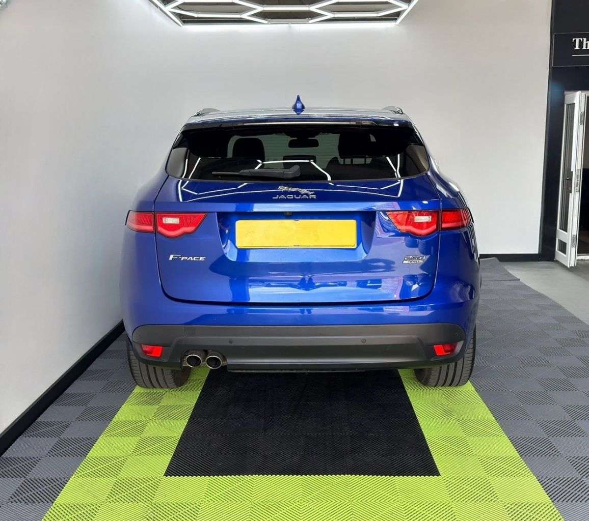 2018 JAGUAR F-PACE 2018 JAGUAR F-PACE