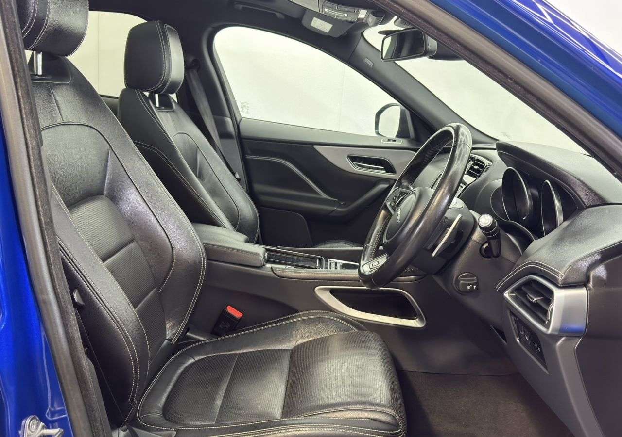 2018 JAGUAR F-PACE 2018 JAGUAR F-PACE