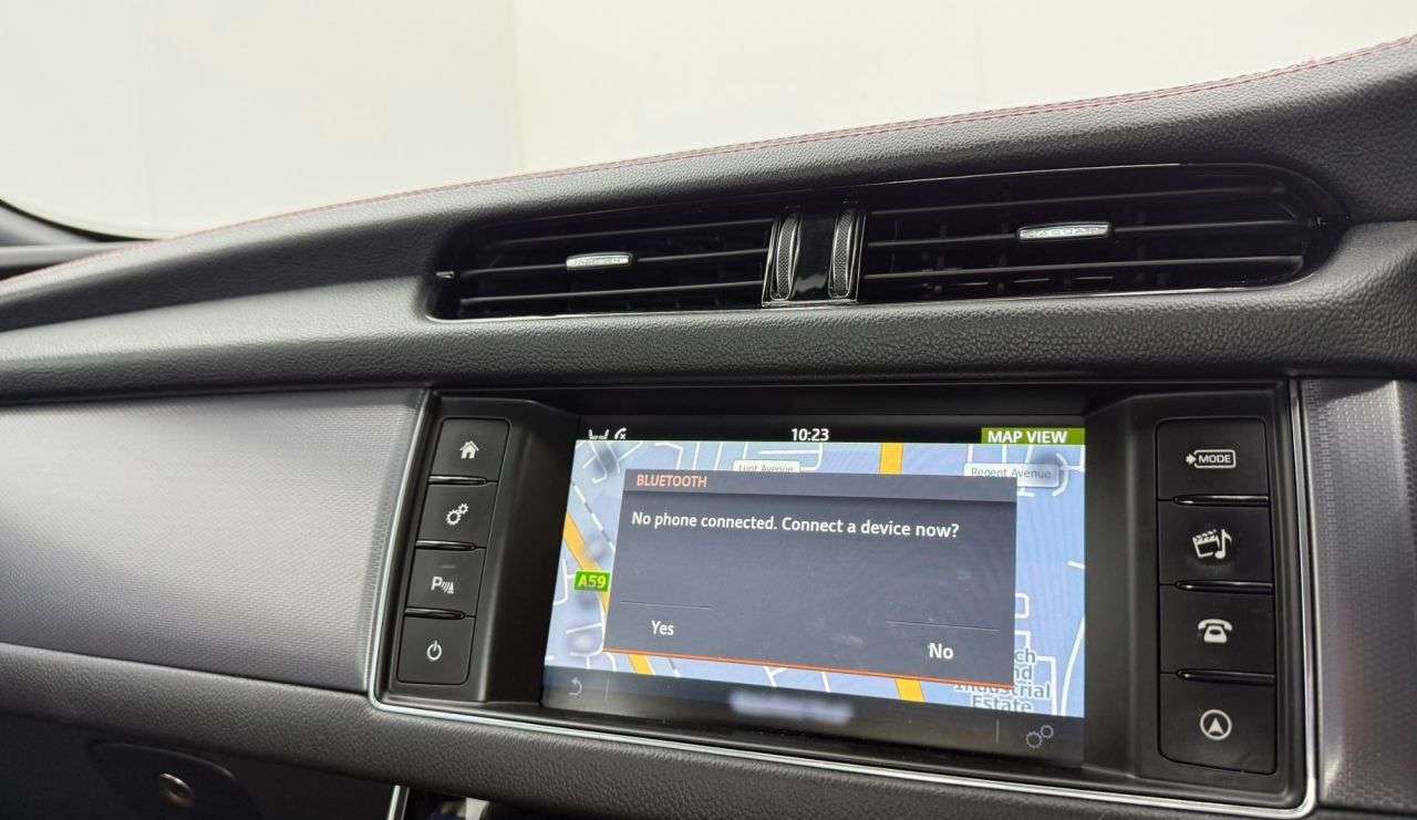 2015 JAGUAR XF 2015 JAGUAR XF