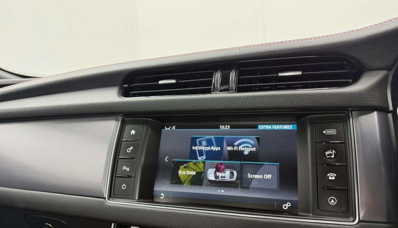 2015 JAGUAR XF 2015 JAGUAR XF
