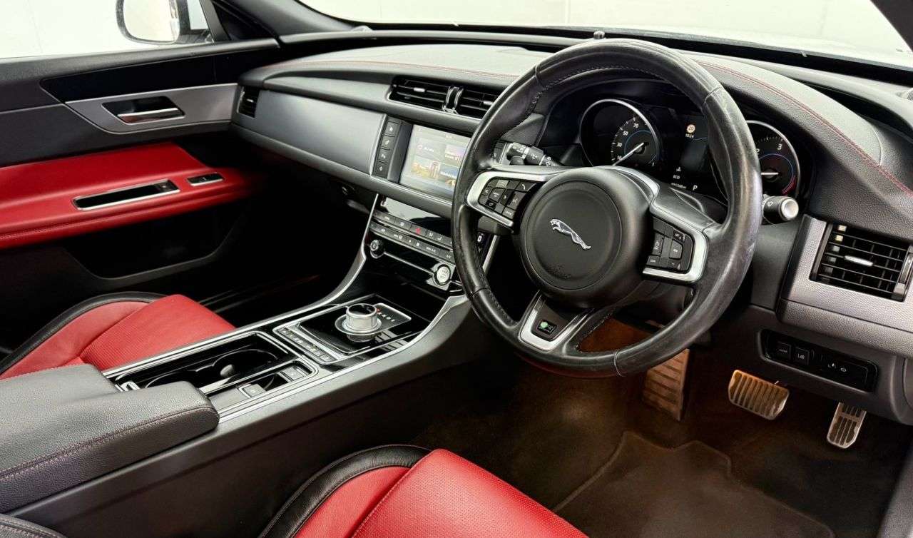 2015 JAGUAR XF 2015 JAGUAR XF