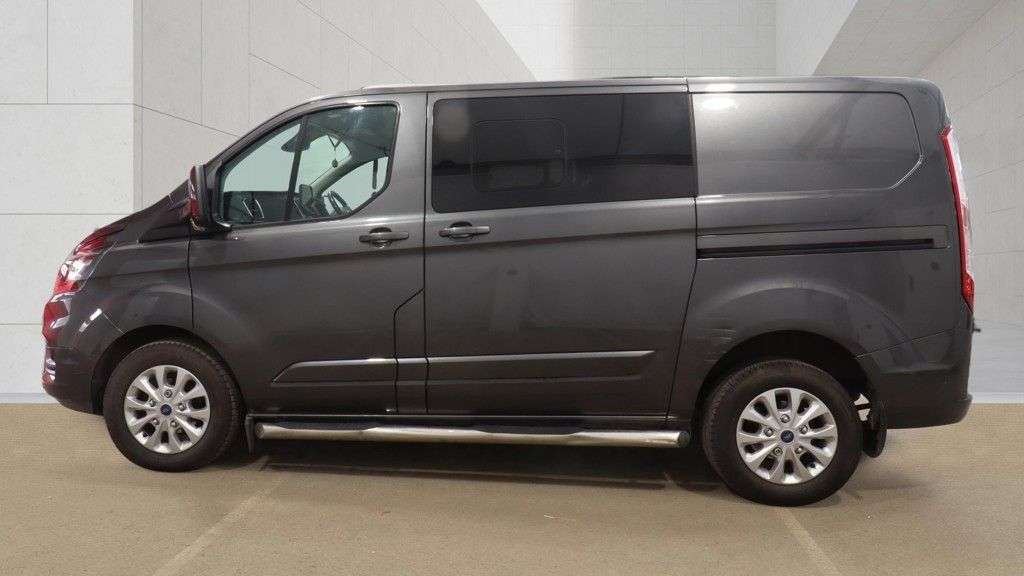 A 2021 FORD TRANSIT CUSTOM 2.0 300 EcoBlue Limited Crew Van Double Cab 5dr Diesel Manual L1 H1 Euro 6 A 2021 FORD TRANSIT CUSTOM 2.0 300 EcoBlue Limited Crew Van Double Cab 5dr Diesel Manual L1 H1 Euro 6