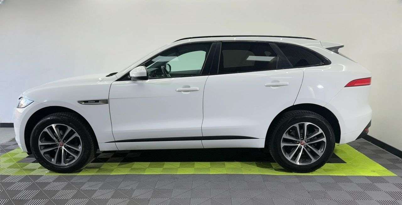 2016 JAGUAR F-PACE 2016 JAGUAR F-PACE