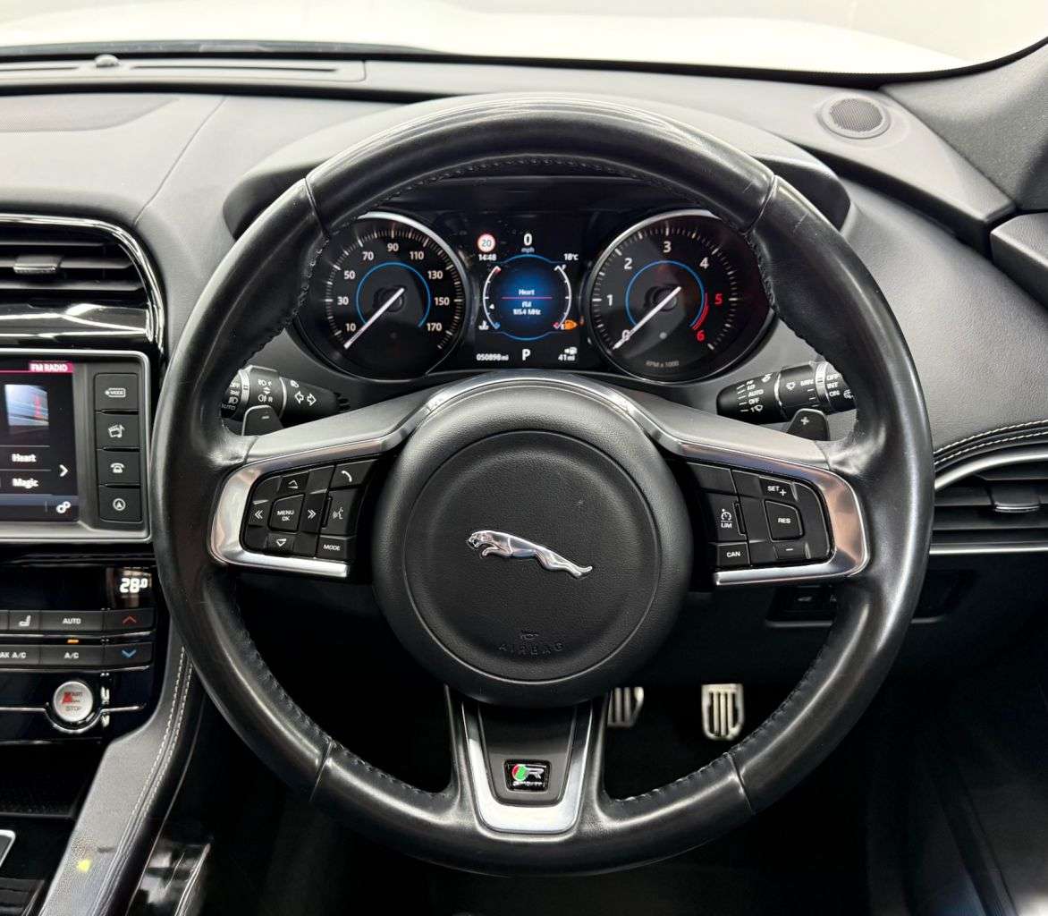 2016 JAGUAR F-PACE 2016 JAGUAR F-PACE